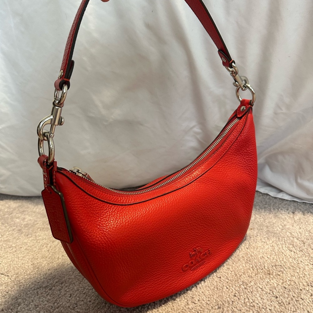 Coach aria  Red Leather shoulder bag with additional crossbody strap